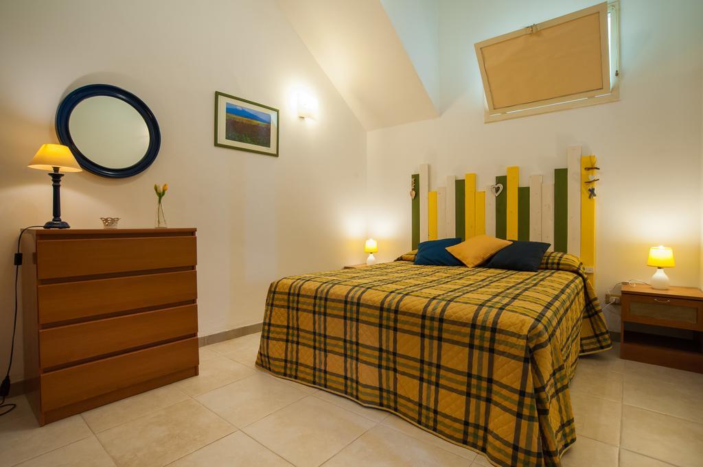 Villa Margiu - Casa Ossino Agnone Bagni Exteriör bild